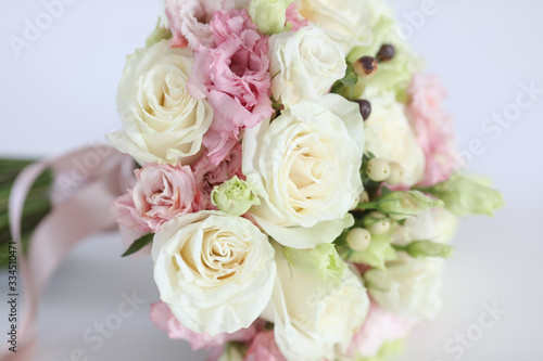 details of fresh natural wedding flowers © seba tataru