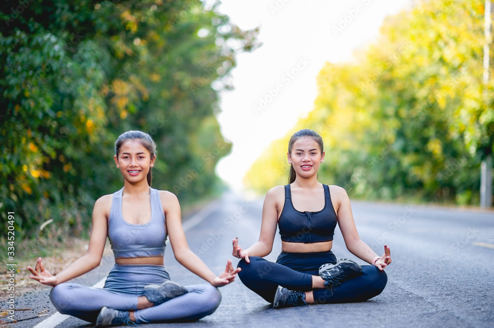 Fototapeta premium Women exercise happily for good health. Exercise concept