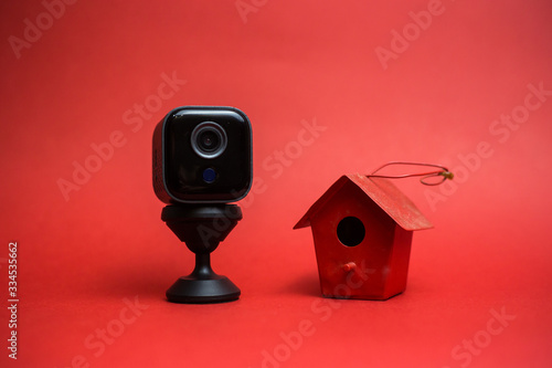 Portable security camera for home security
