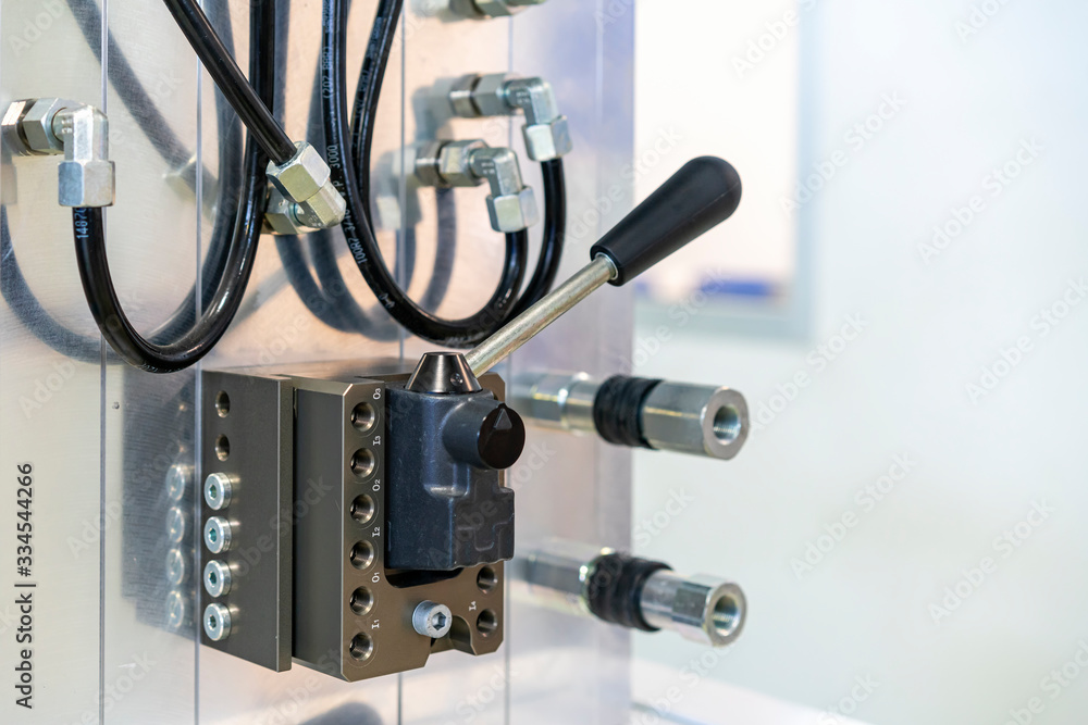 Accessories multi quick coupling connection hydraulic or pneumatic hose & valve fitting of plastic or aluminum injection mold change system for manufacturing process in industrial Accessories multi quick coupling connection hydraulic or pneumatic hose & valve fitting of plastic or aluminum injection mold change system for manufacturing process in industrial