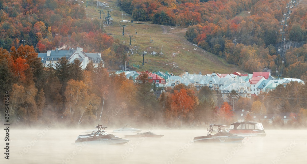 Fototapeta premium Morning foggy lake