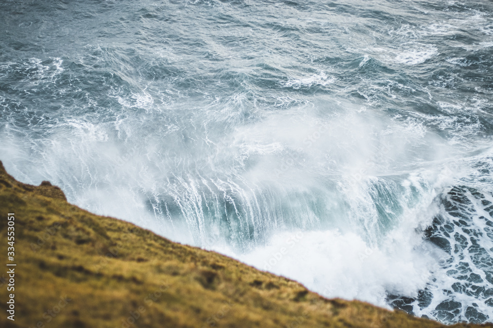 waves waves