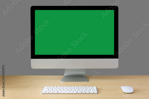 Template of a computer with the green screen to embed a chroma