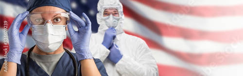Doctors or Nurses Wearing M...