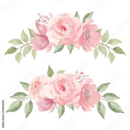 Watercolor illustration of pink rose flower arrangement collection © elsabenaa