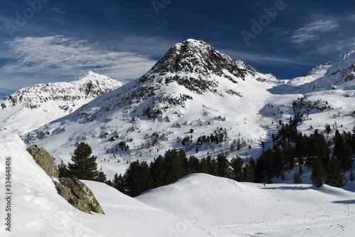 Staller Sattel, Stallersattel, Schnee, Hohe Tauern, Grenze, Passhöhe, Sankt Jakob, Antholz, Antholzertal, See, Eisdecke, zugefroren, Rieserfernergruppe, Antholzersee, Untersee, Antholzer See, Deferegg photo