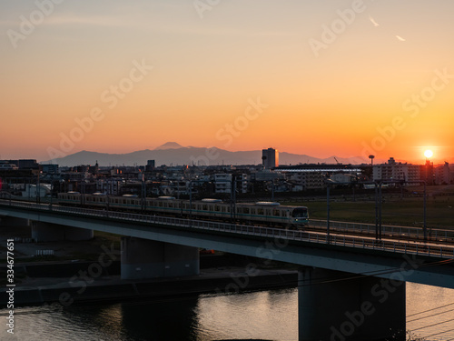 多摩川浅間神社からの夕景 © 晃一 角田