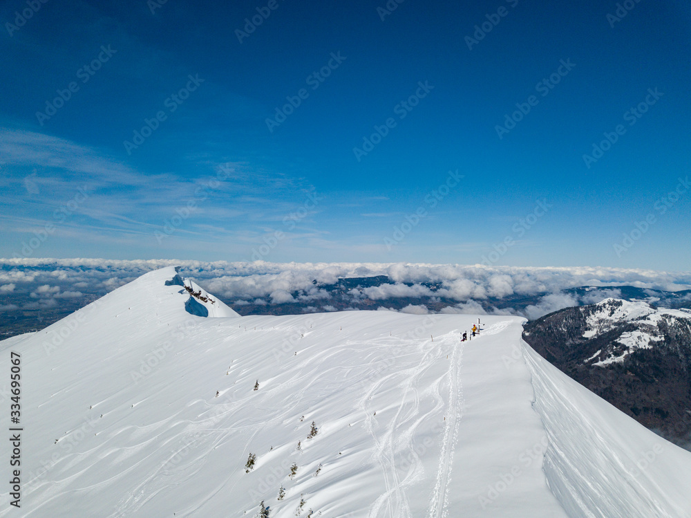Photographie aérienne des alpes française en hiver 