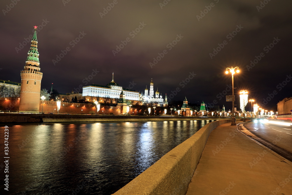 Fototapeta premium Moscow Kremlin Palace with Churches, and wall Towers , Russia