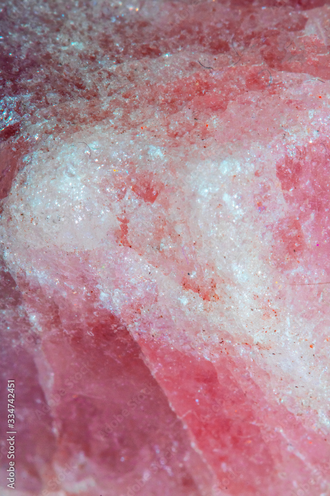 Fototapeta premium Close Up of a Healing Crystal Shiny Gemstone in Pink