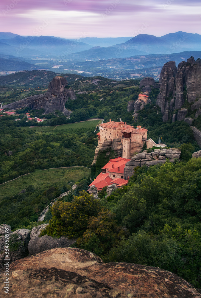 Obraz premium Early morning in Meteora (Thessaly, Greece).