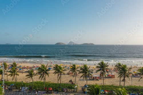 Fototapeta Naklejka Na Ścianę i Meble -  Clear sky morning over Ipanema beach in Rio de Janeiro Brazil
