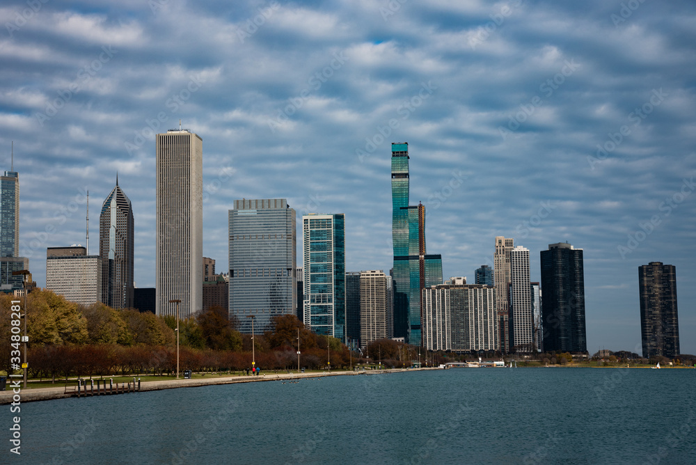 Fototapeta premium Views of downtown Chicago from Grant park