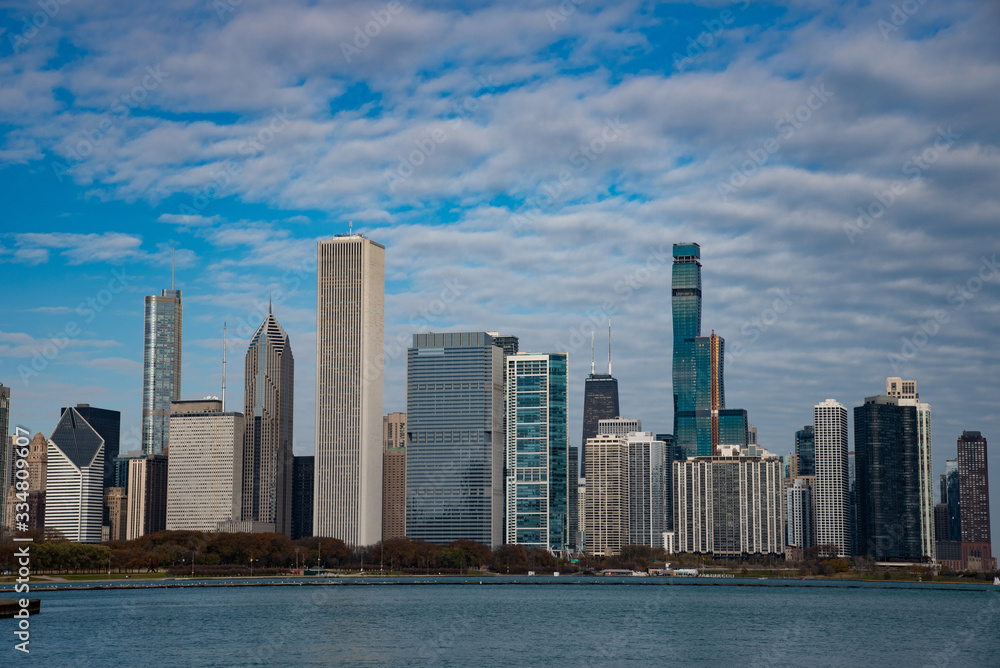 Naklejka premium Views of downtown Chicago from Grant park