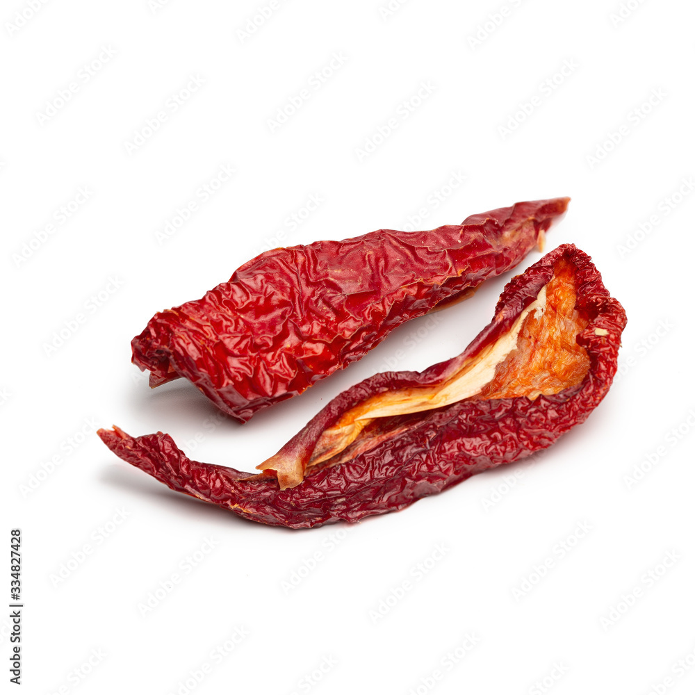 Obraz premium Half sliced dried red pepper