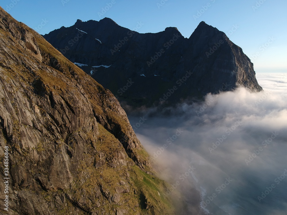 Fototapeta premium Über den Wolken