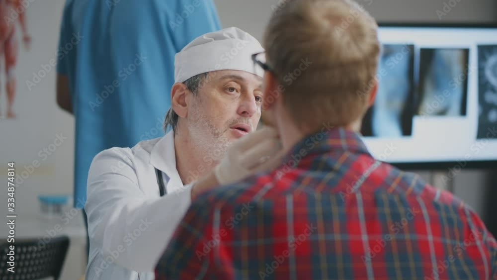 Patient have appointment with doctor during flu epidemic Patient have appointment with doctor during flu epidemic
