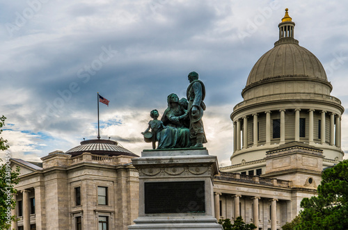 ARKANSAS STATE CAPITOL BUILDING photo