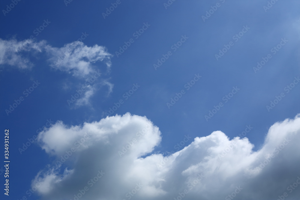 cloud on clear blue sky background cloud on clear blue sky background