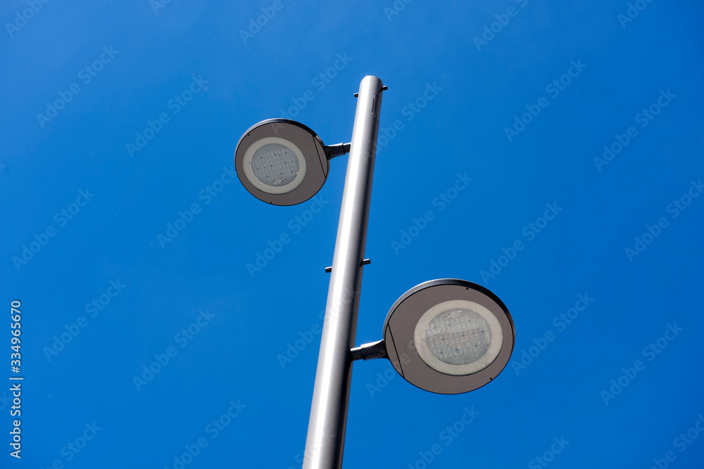 Luz de la calle. Led, ahorro de energía. Luz de la calle. Led, ahorro de energía.