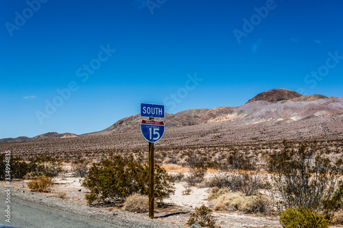 A view of 15 Freeway from an overpass heading North towards Las Vegas