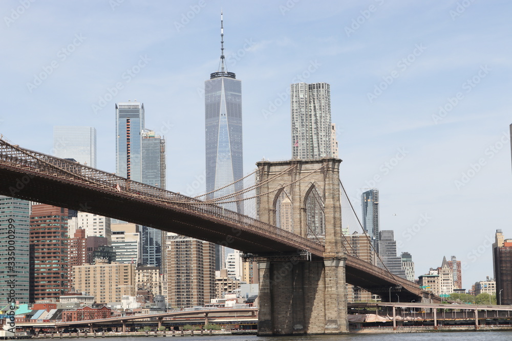 Fototapeta premium Brooklyn Bridge i Manhattan Skyline