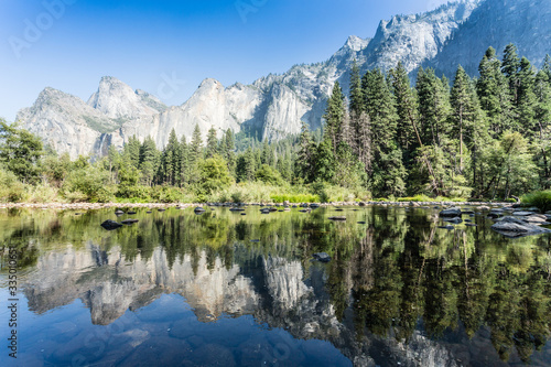 Fototapeta Naklejka Na Ścianę i Meble -  A beautiful View in Yosemite National Park