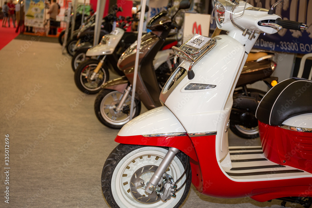 Sinewi nuez Escarpa Django Peugeot scooter in dealership store french motorcycle france shop  Photos | Adobe Stock