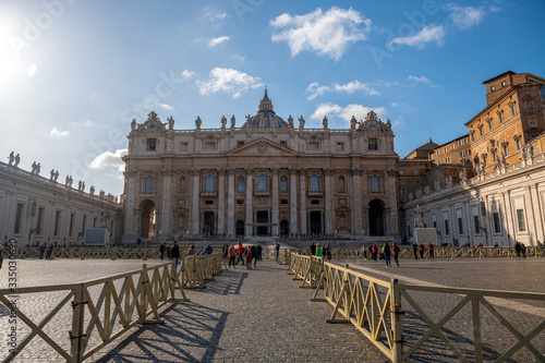 Bazylika świętego Piotra, wejście główne, Watykan, Włochy 