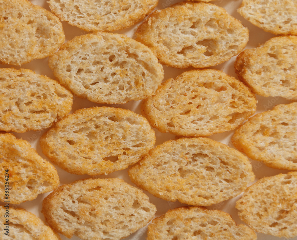 Texture lined bread crisps