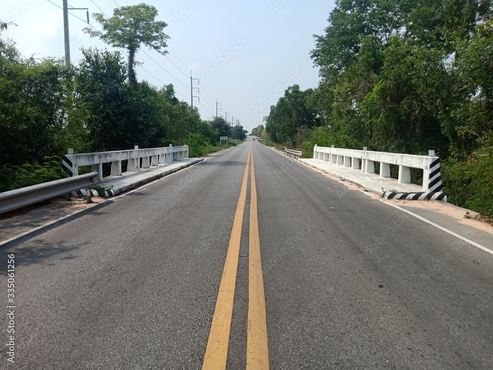 Country roads and reinforced concrete bridges