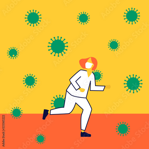 Ansiedad y miedo al coronavirus. Chica escapa del virus Covid 19 con máscara médica protectora.