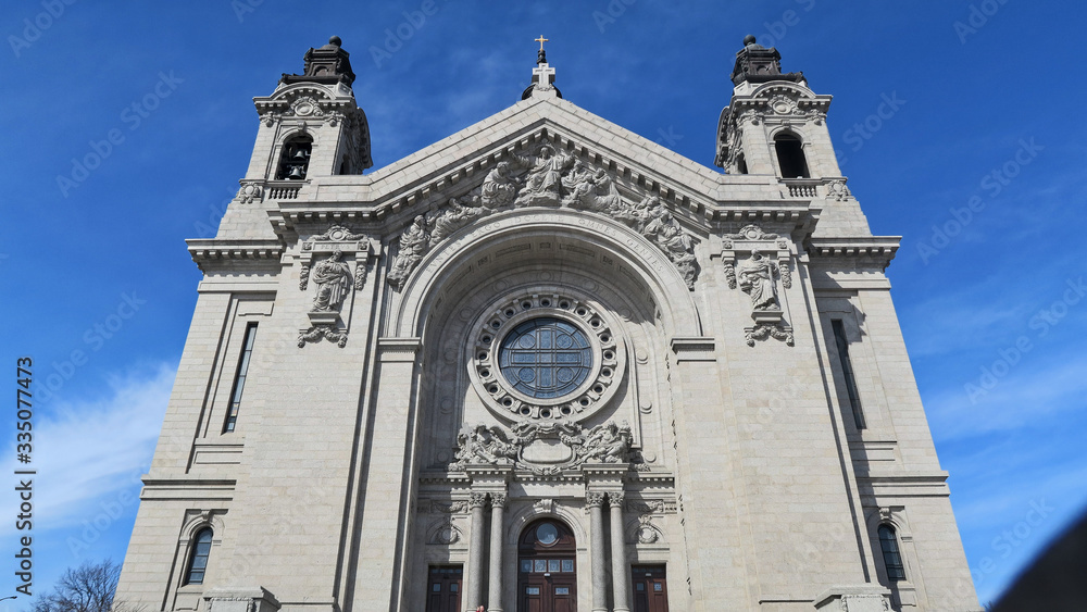 Fototapeta premium Cathedral of Saint Paul sunny winter facade view