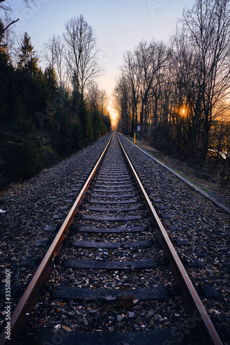 Eisenbahngleis im Sonnenuntergang