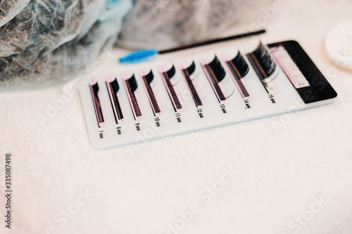 Eyelash extension procedure - a set of fake eyelashes to create volume - Set False Eyelashes