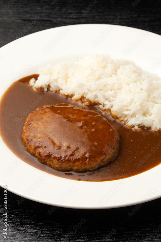 ハンバーグカレー