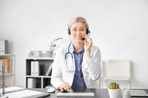 Female doctor giving a cons...