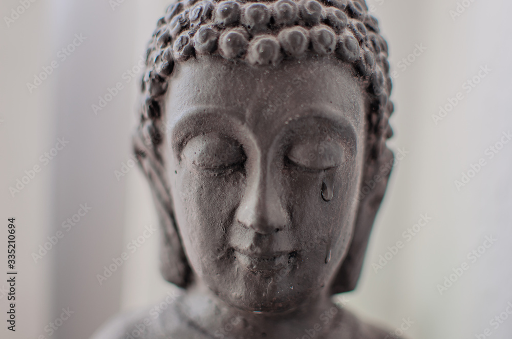 Weinender Buddha