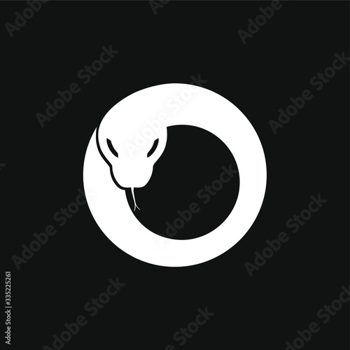 letter O and snake shape