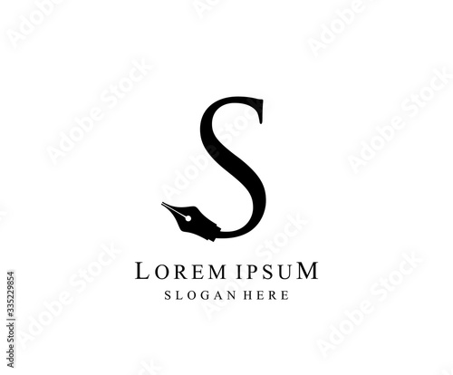 The Writer, Simple Pen S Letter Vintage logo Design