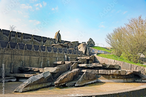 Canvastavla Brunnen in Bulach