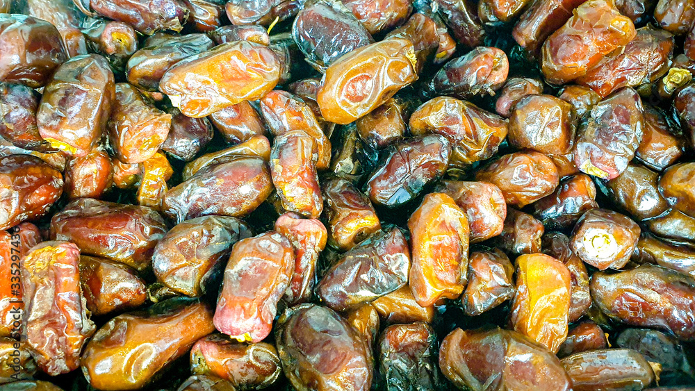 Dates provide a wide range of essential nutrients, and are a very good source of dietary potassium Dates provide a wide range of essential nutrients, and are a very good source of dietary potassium