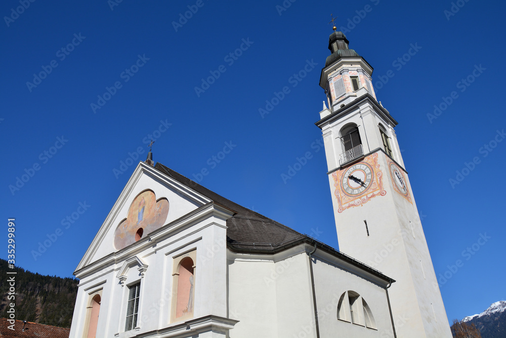 Rhäzüns GR, die katholische Pfarrkirche Maria Geburt (Nossadunna)