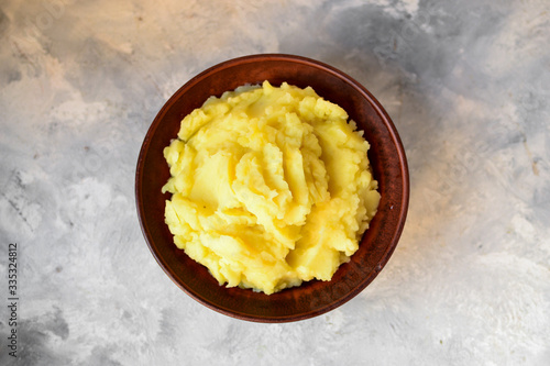 Tableau sur toile Mashed potatoes in a bowl