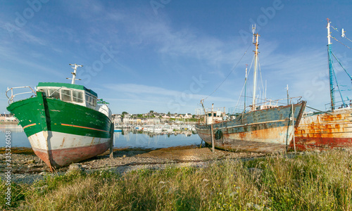 rotten fishing vessels on t...