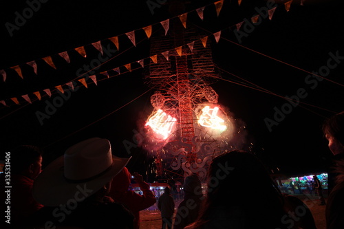 Juegos artificiales en la feria del pueblo (Traditional Mexican party)