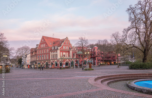 Marktplatz in Bergisch Gladbach am Abend