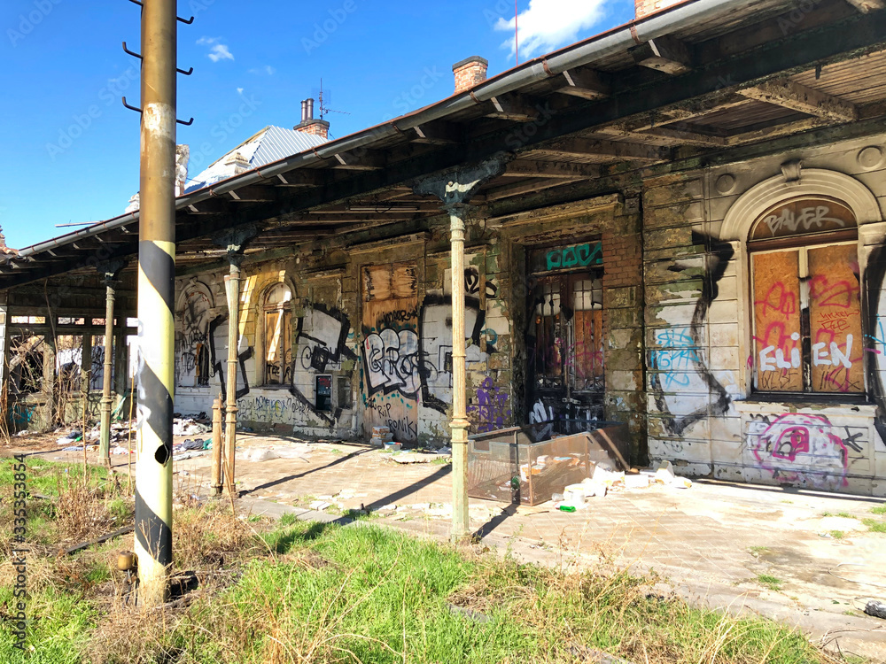 Fotografia Abandoned Train Station in Prague