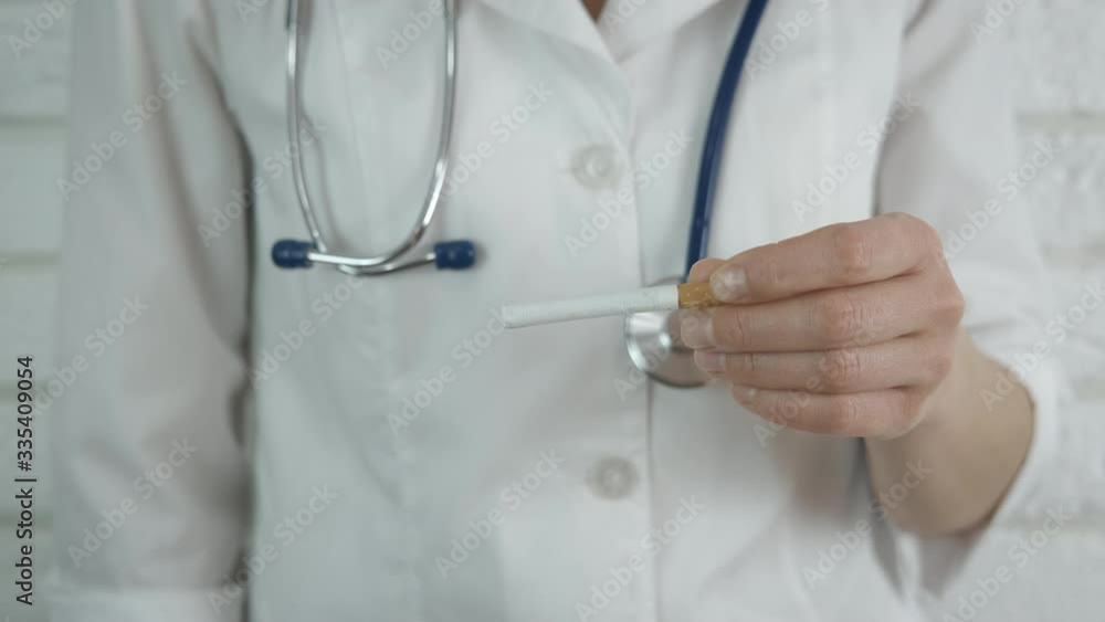 Doctor against cigarette. Doctor against cigarette.
