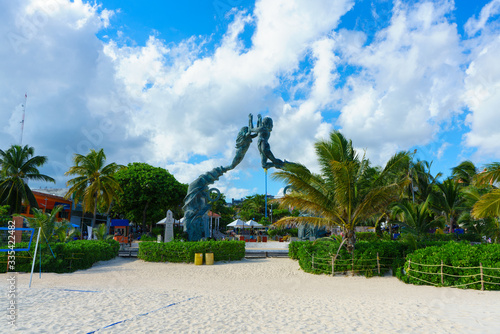 Fototapeta Naklejka Na Ścianę i Meble -  Playa del Carmen beach and park, Mexico